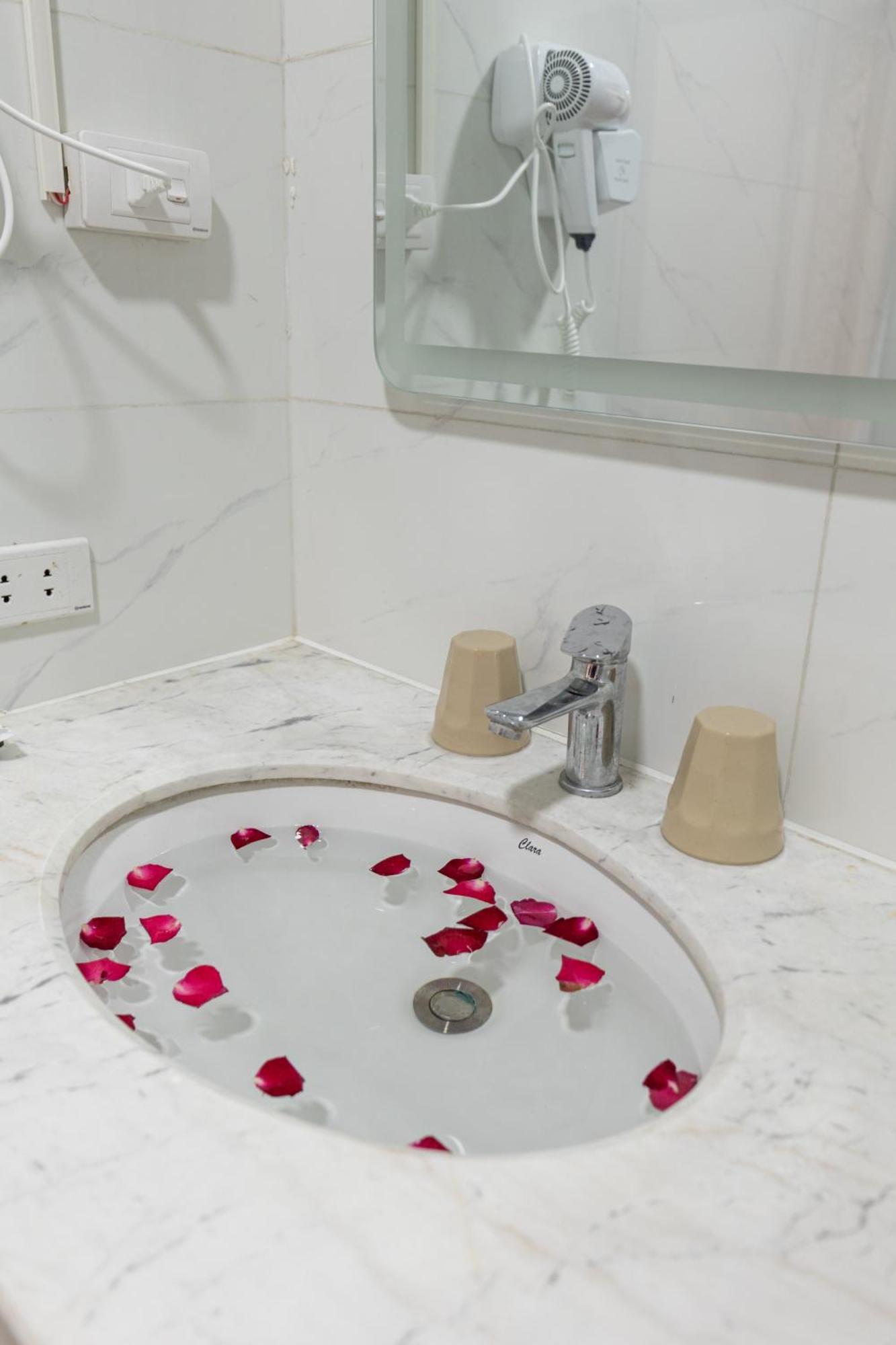 Hoang Gia Hotel Dong Anh 外观 照片